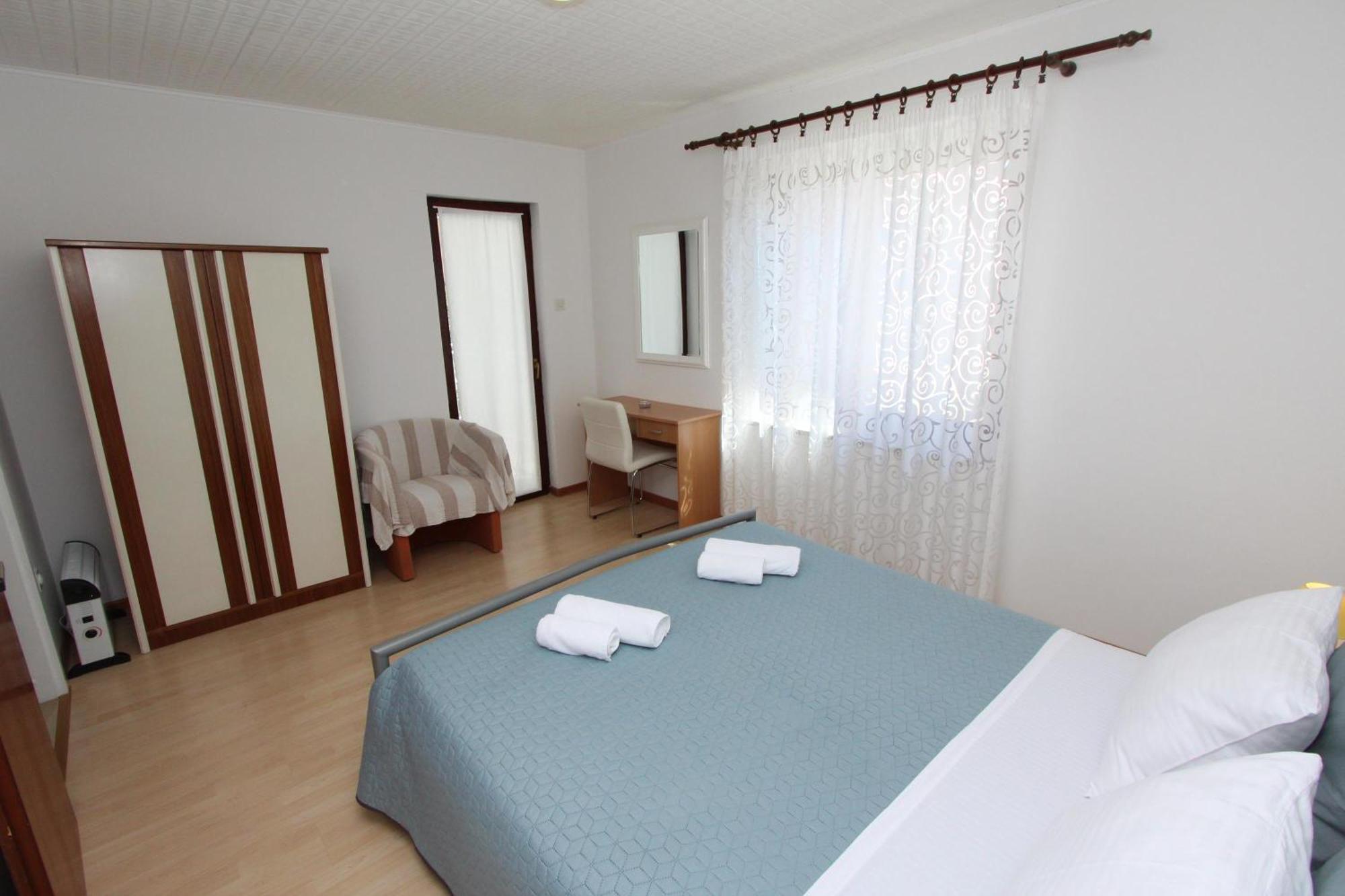 Apartments Knezovic Rovinj Chambre photo